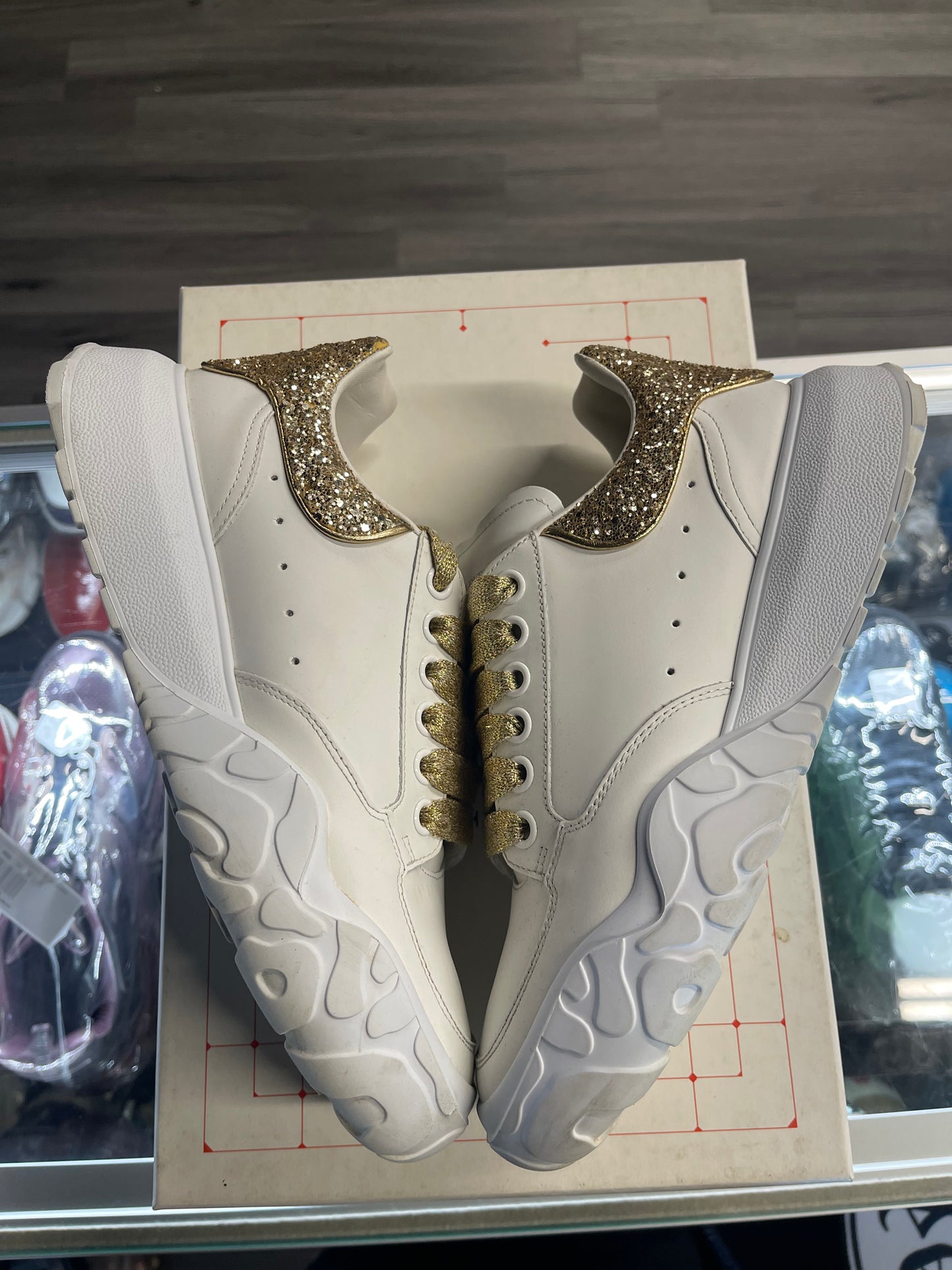 Alexander McQueen Court Chunky Low "White/Gold Glitter"