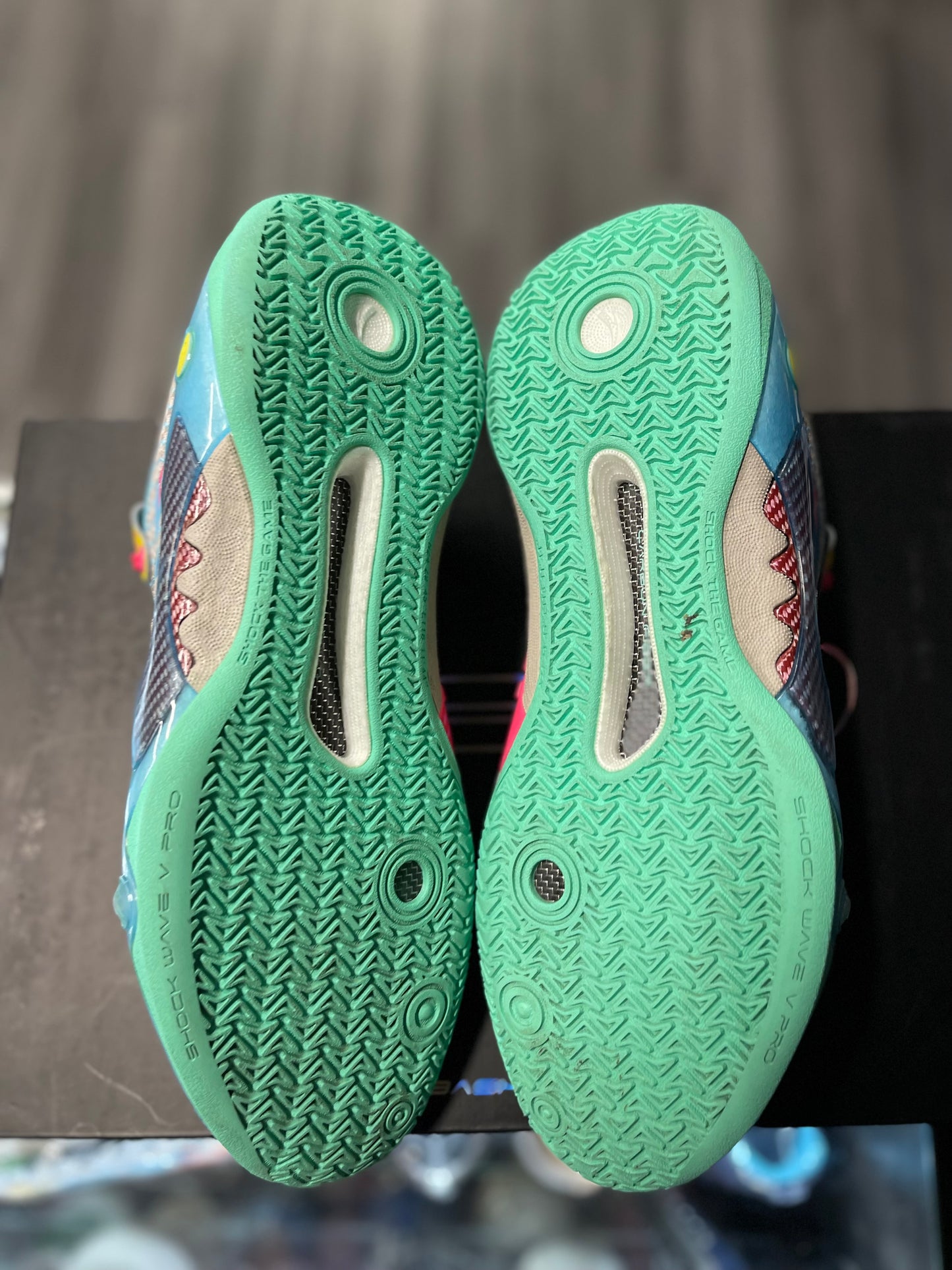 Anta Shockwave 5 Pro "Kyrie Irving Halloween"