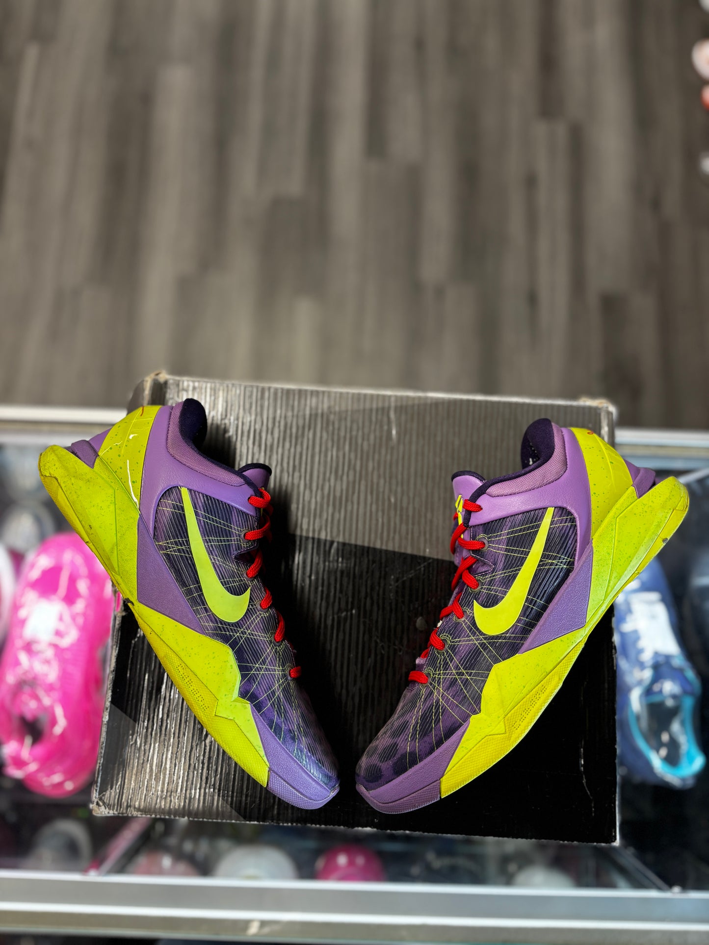 2011 Nike Zoom Kobe 7 Supreme "Christmas"