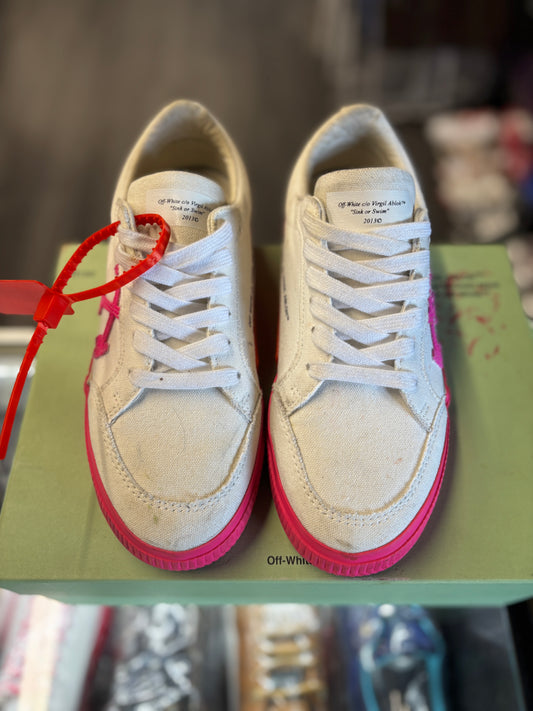 Off White Canvas Vulcanized low "White/Fuchsia"