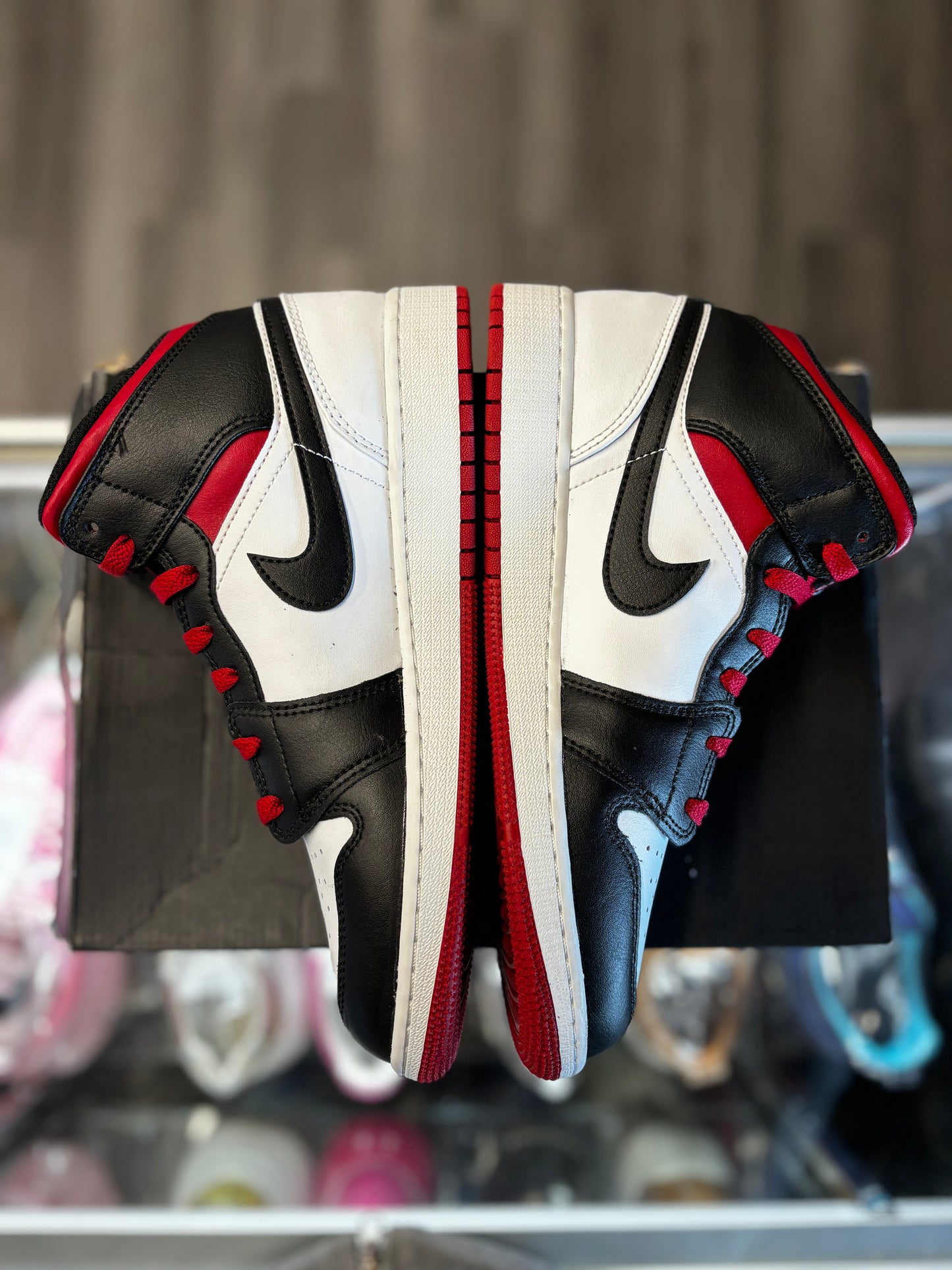 2023 Air Jordan Mid 1 "Gym Red Black Toe" (GS)