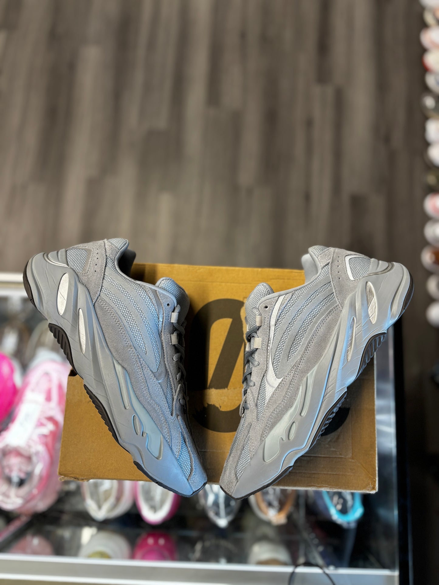 2019 Adidas Yeezy Boost 700 "Hospital Blue"