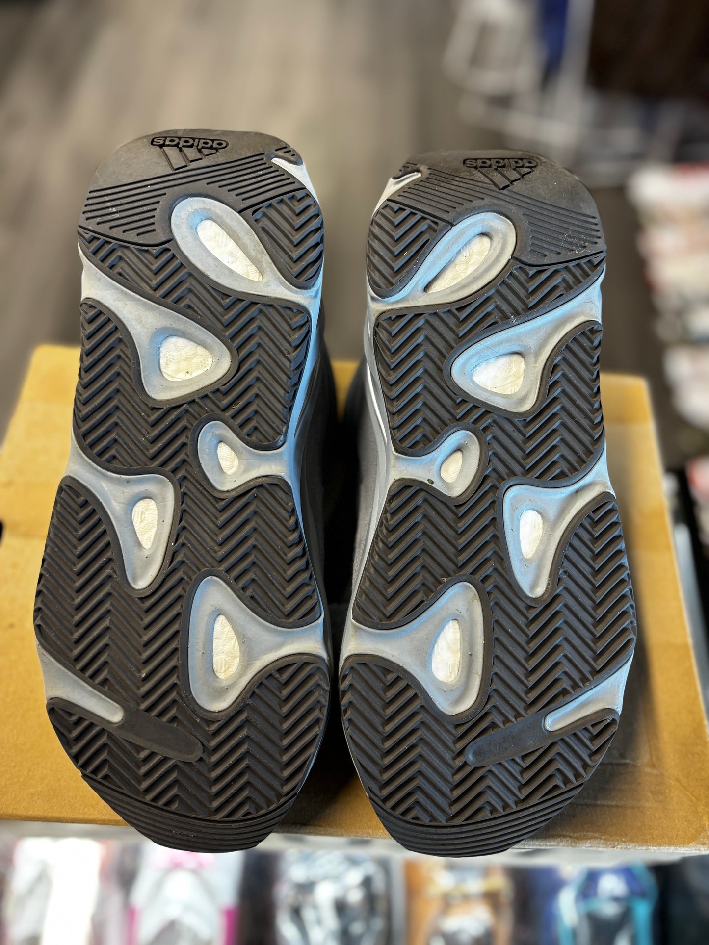 2019 Adidas Yeezy Boost 700 "Hospital Blue"