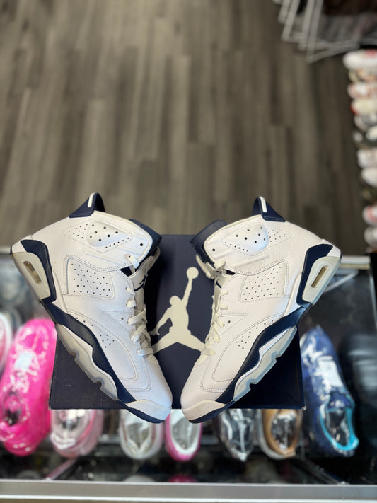 2022 Air Jordan Retro 6 "Midnight Navy"