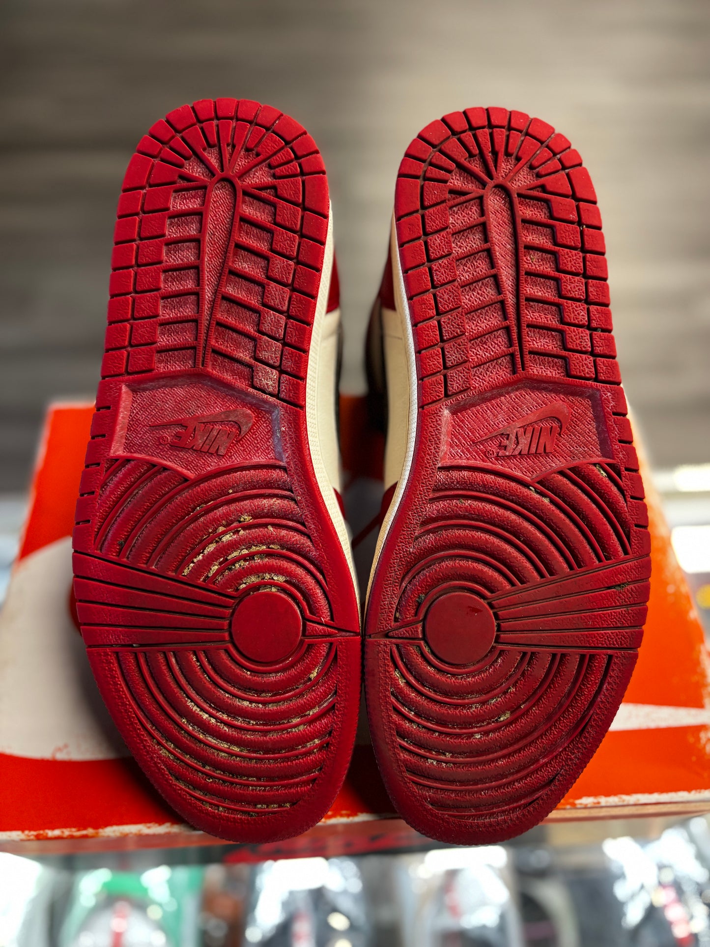 2022 Air Jordan Retro 1 High OG "Lost & Found"