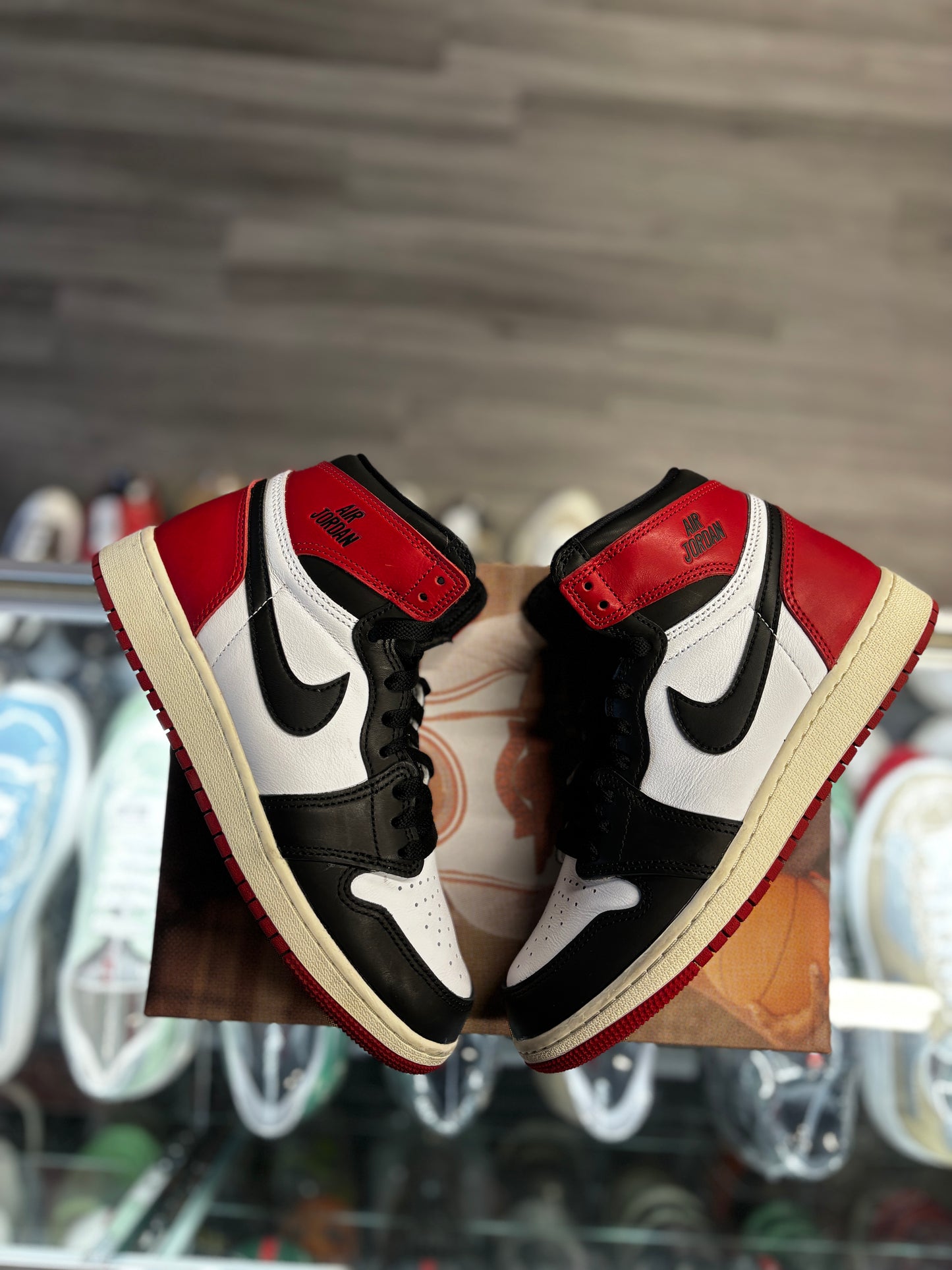 2025 Air Jordan Retro 1 High OG "Black Toe Reimagined" (GS)