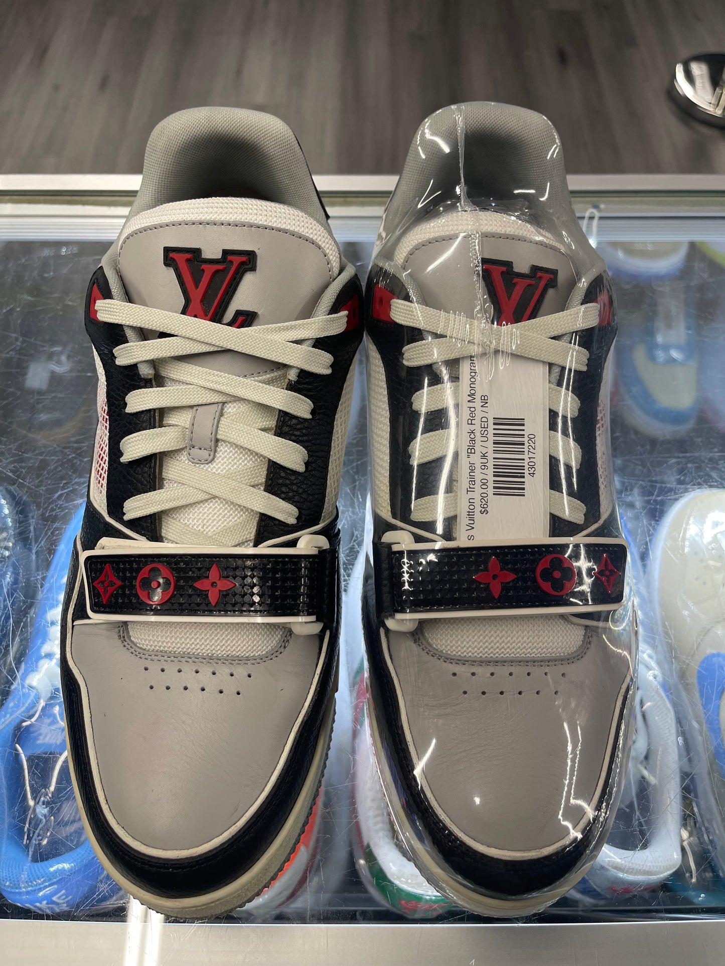 Louis Vuitton Trainer "Black Red Monogram"