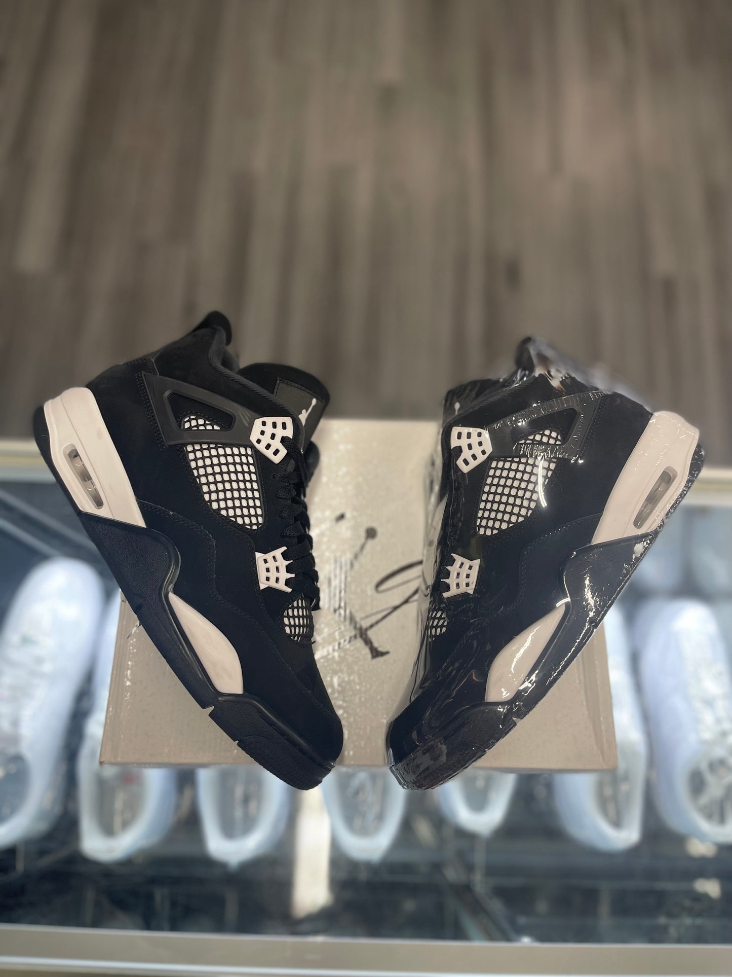 2024 Air Jordan Retro 4 "White Thunder"