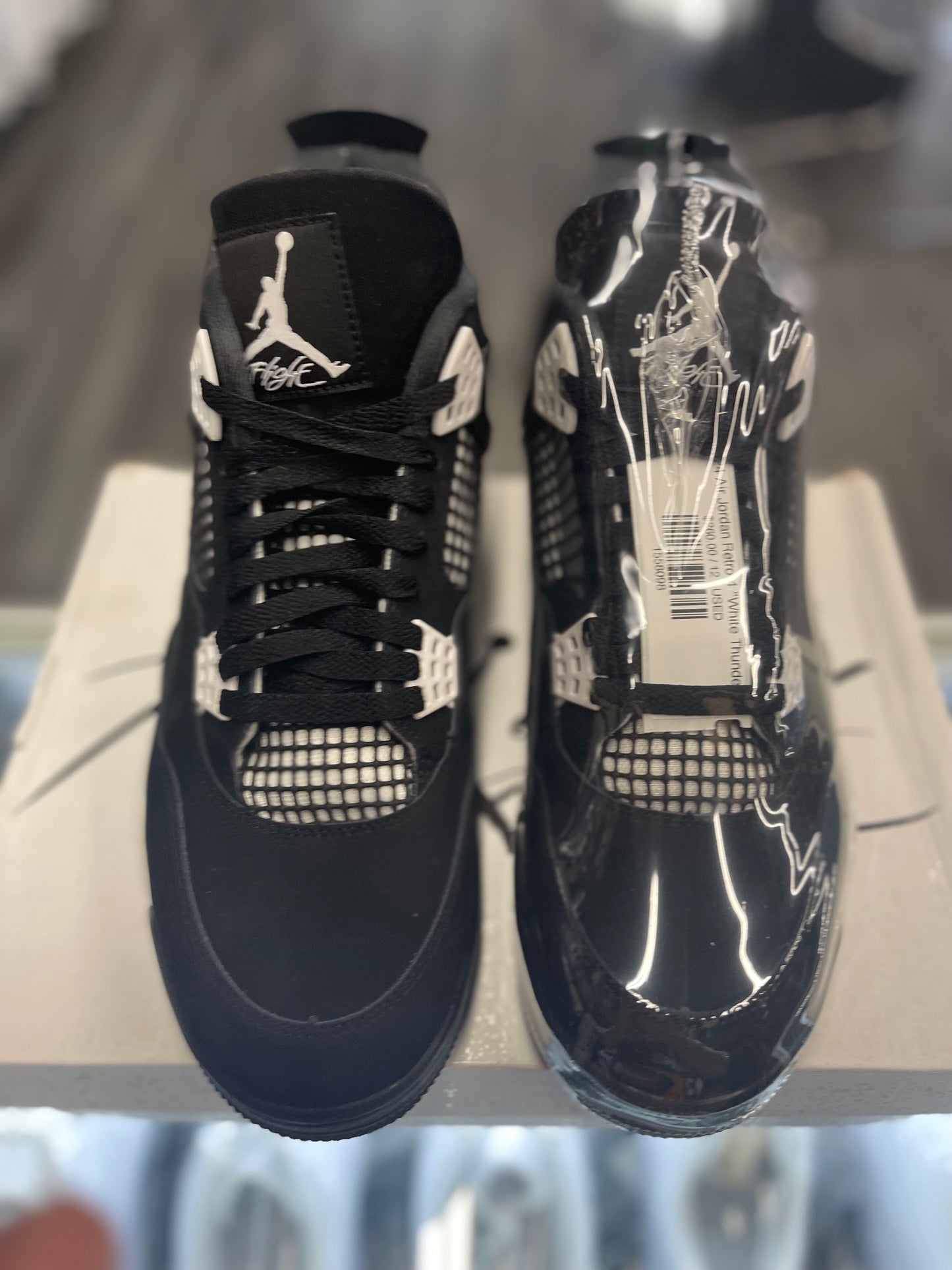 2024 Air Jordan Retro 4 "White Thunder"