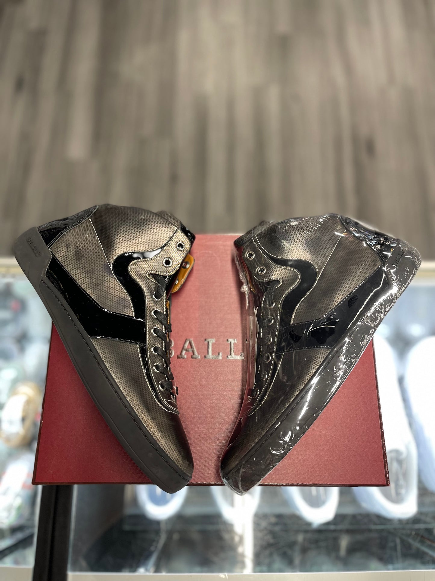 Bally Eroy "Silver/Black Embossed"