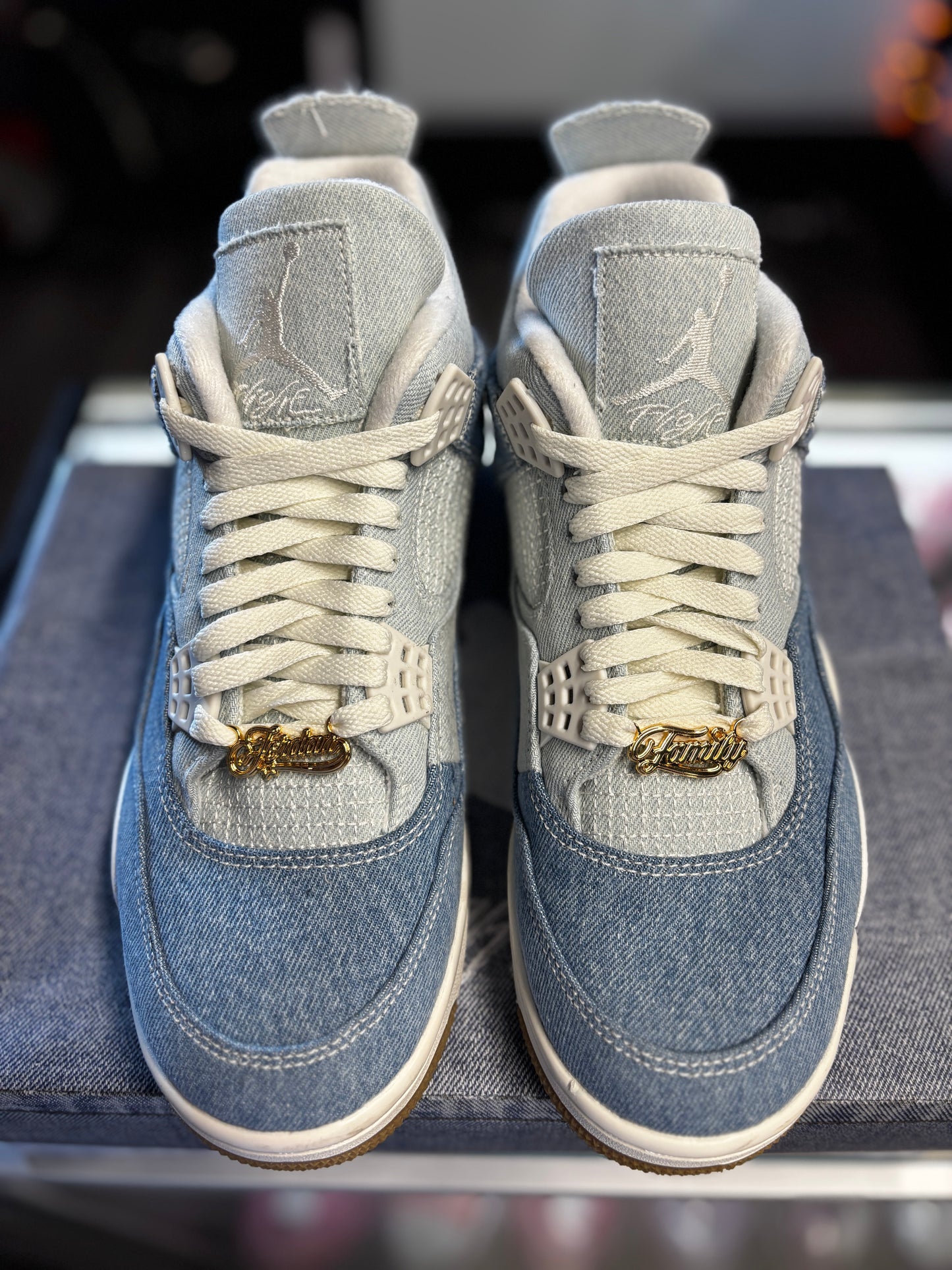 2025 Air Jordan Retro 4 TEX "Worn Blue Denim"