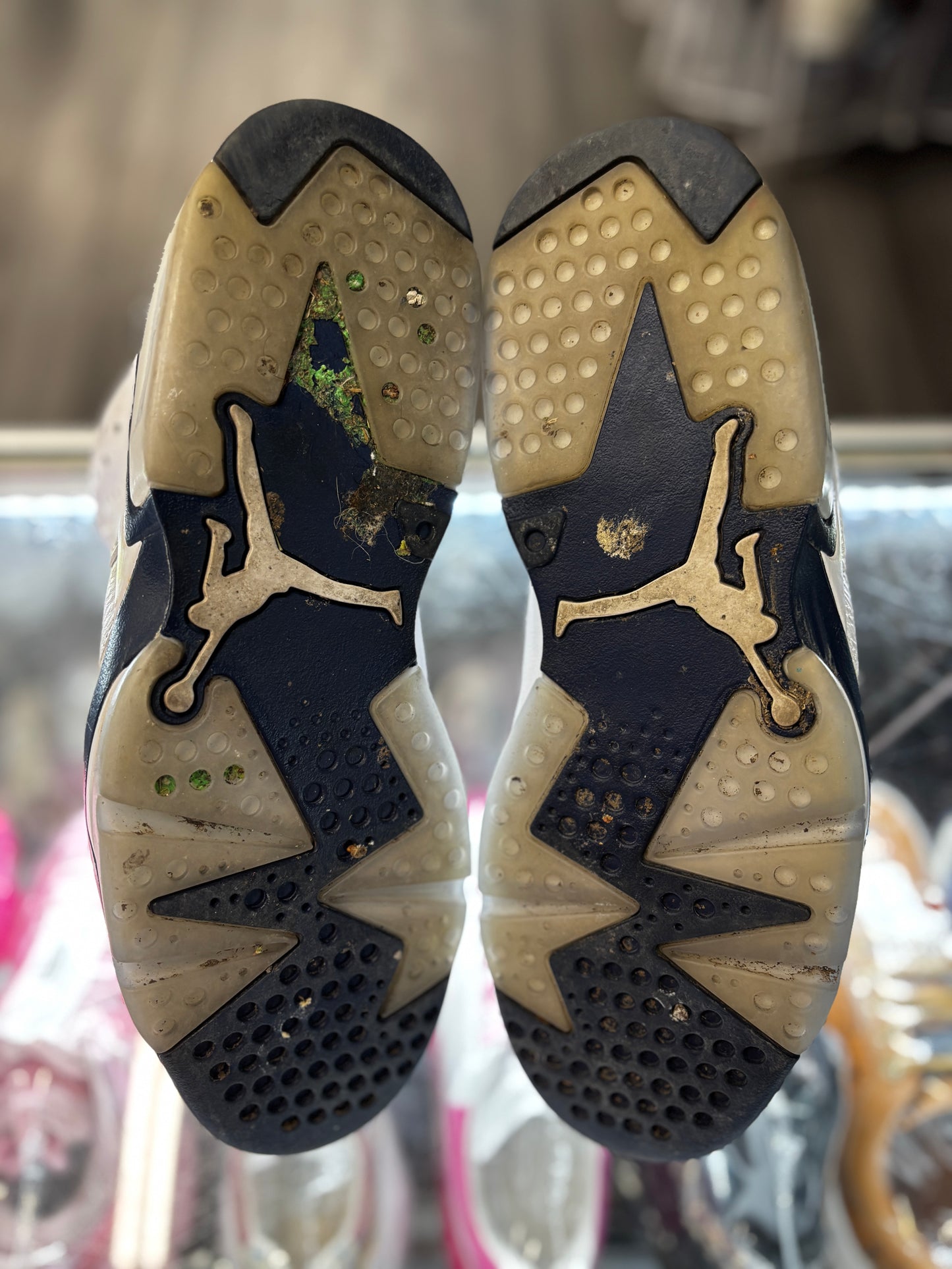 2022 Air Jordan Retro 6 "Midnight Navy"