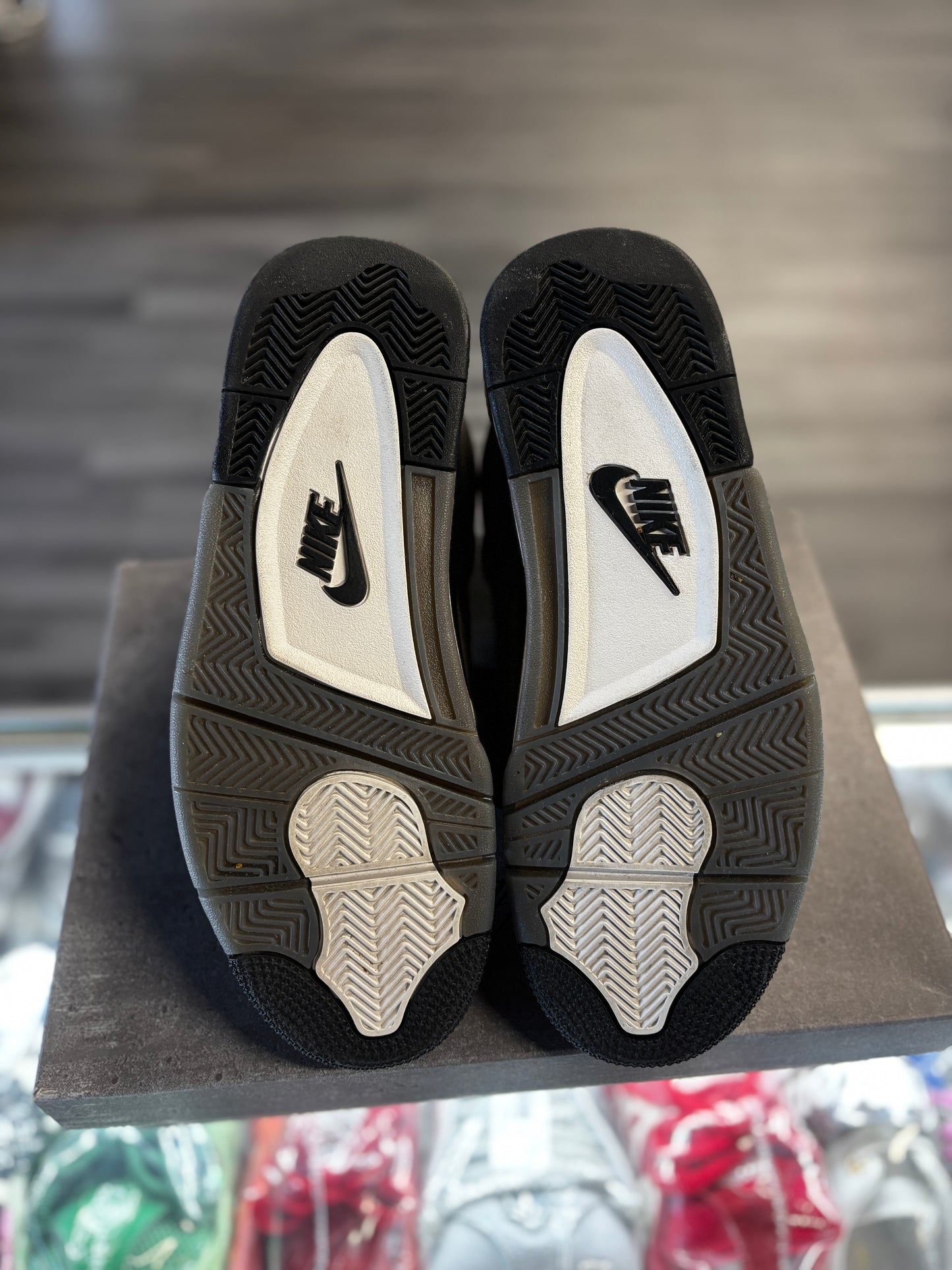 2025 Air Jordan Retro 4 "Cave Stone"