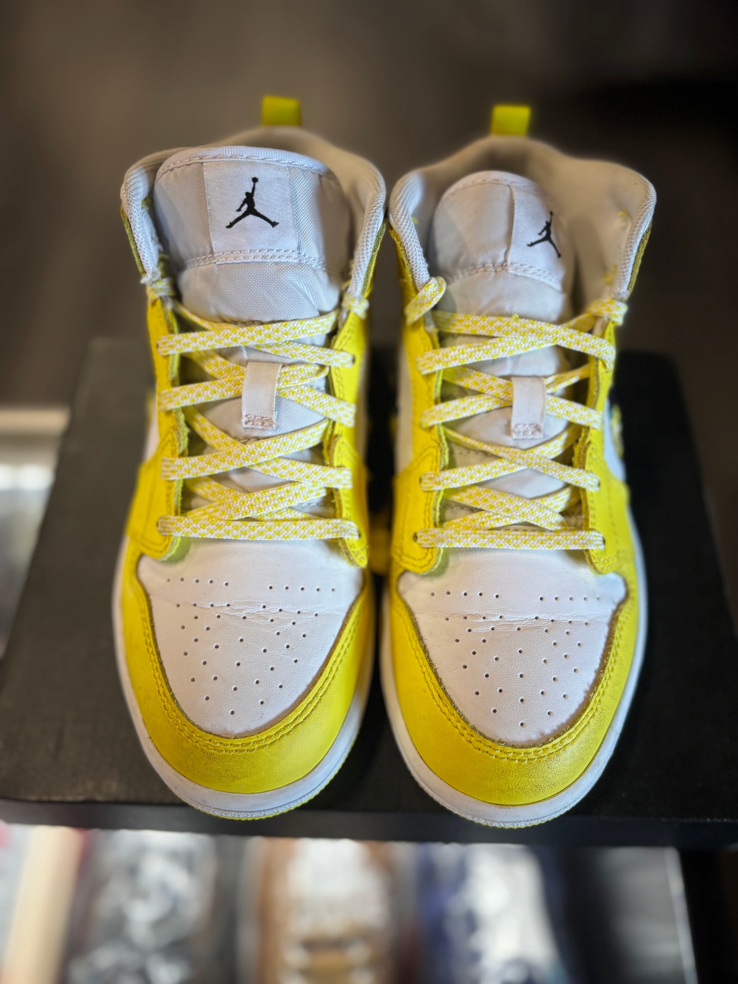 2020 Air Jordan 1 Mid "Dynamic Yellow Floral" (GS)