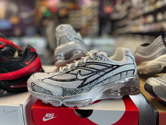 2025 Nike Shox Ride 2 "Metallic Platinum"
