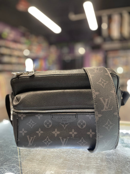 Louis Vuitton Outdoor Messenger Monogram Eclipse Taiga "Black"