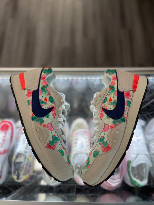 2020 Nike Venture Runner "N7"