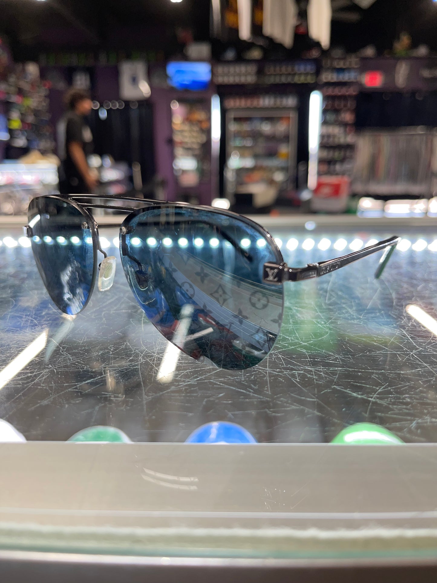 Louis Vuitton Shades