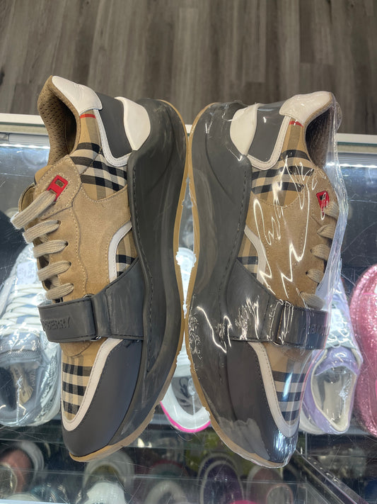 Burberry Ramsey Check "Grey Archive Beige"