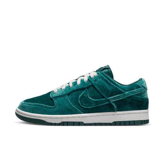 2022 Nike Dunk Low "Velvet Teal" (W)