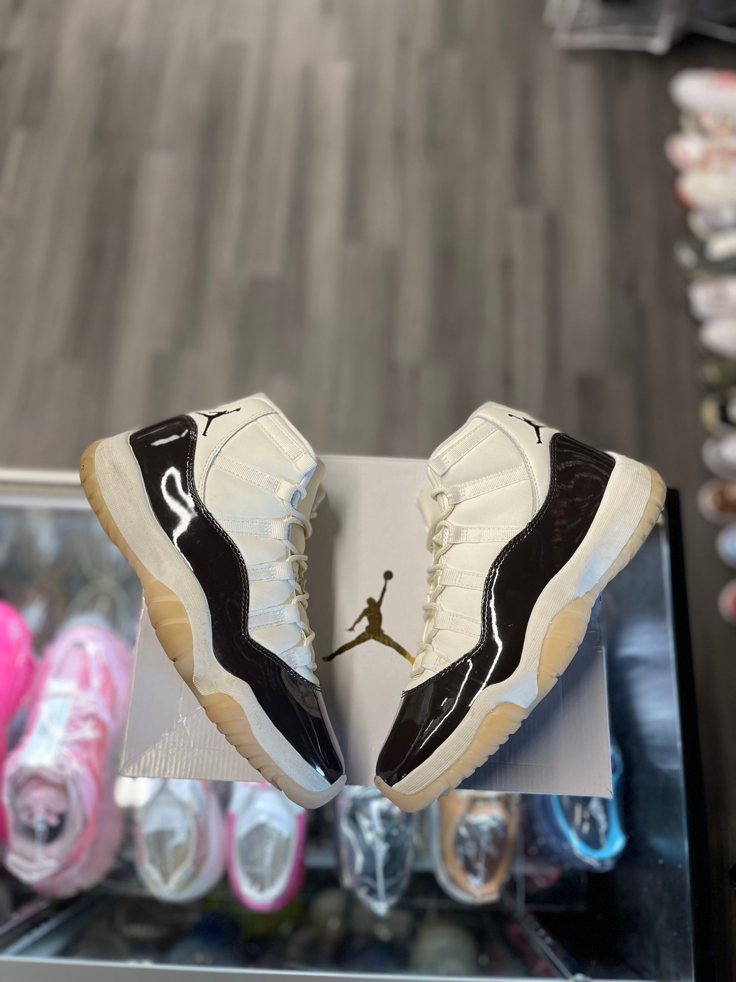 2023 Air Jordan Retro 11 "Neapolitan" (W)