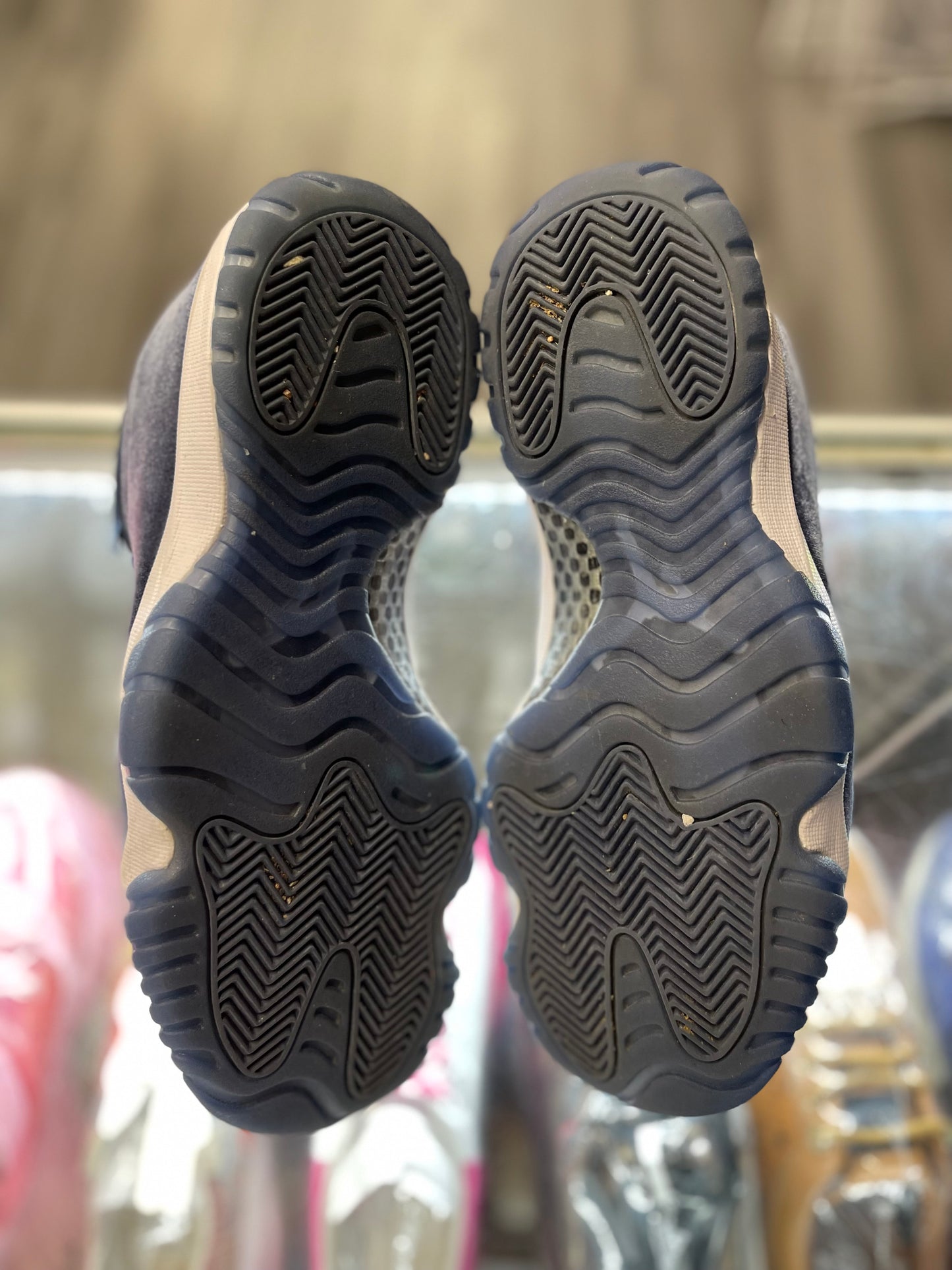 2022 Air Jordan Retro 11 "Midnight Navy" (W)