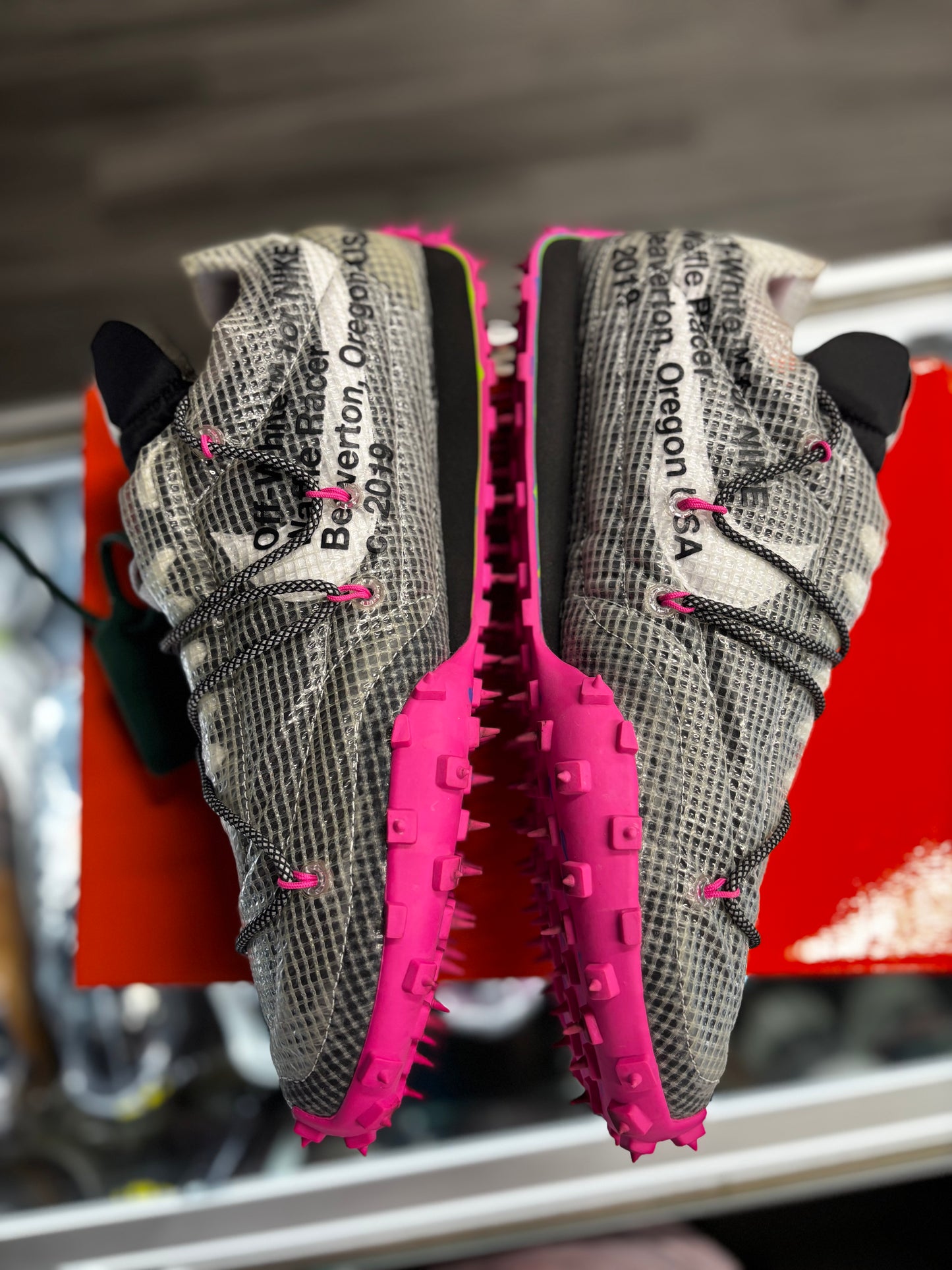 2019 Nike Off-White Waffle Racer "Fuchsia" (W)