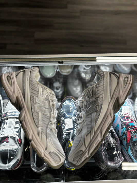2024 New Balance 740v2 "White Silver Reflection"